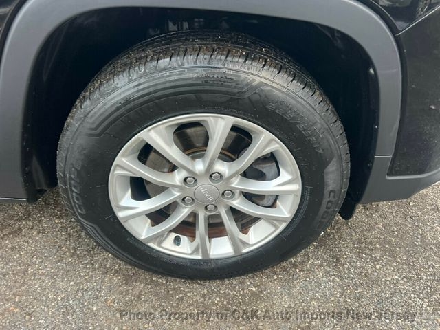 2019 Jeep Cherokee Latitude 4x4,3.2L V6 ,APPEARANCE GROUP - 22966737 - 40