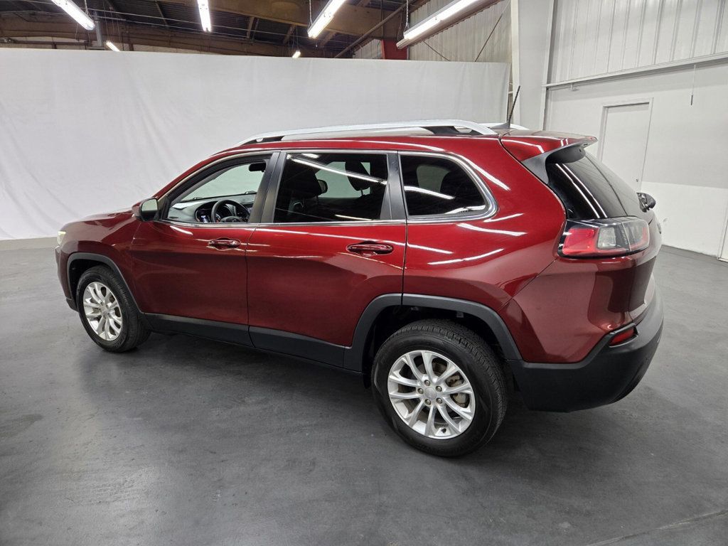 2019 Jeep Cherokee Latitude photo 3