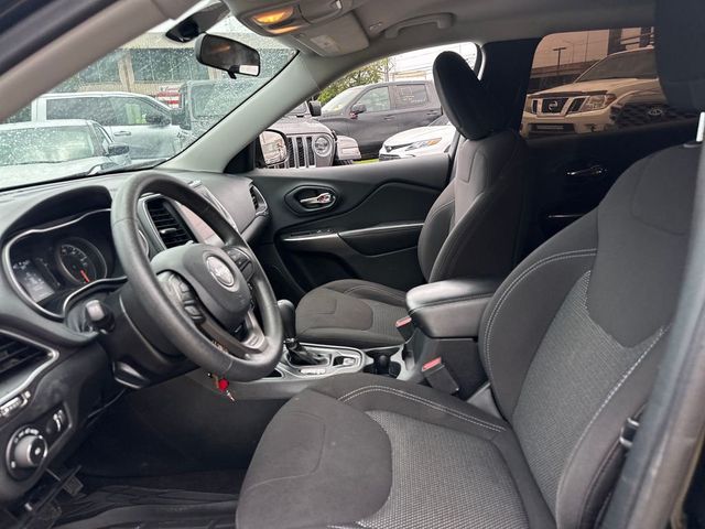 2019 Jeep Cherokee Latitude FWD - 23023349 - 12