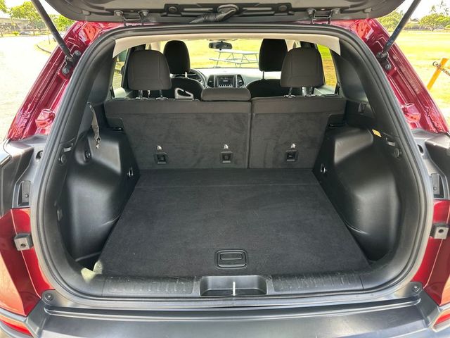 2019 Jeep Cherokee Latitude FWD - 23055089 - 19