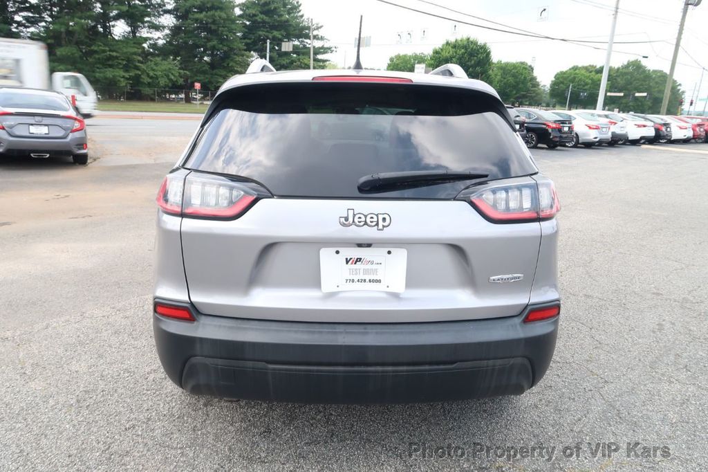 2019 Jeep Cherokee Latitude FWD - 21983138 - 4