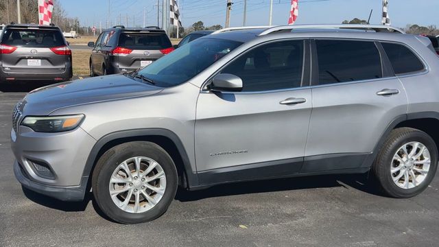2019 Jeep Cherokee Latitude FWD - 22975607 - 3