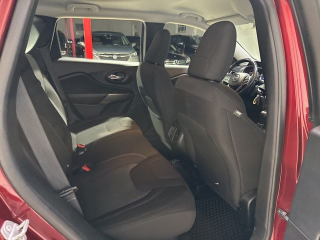 2019 Jeep Cherokee Latitude FWD - 22977550 - 33