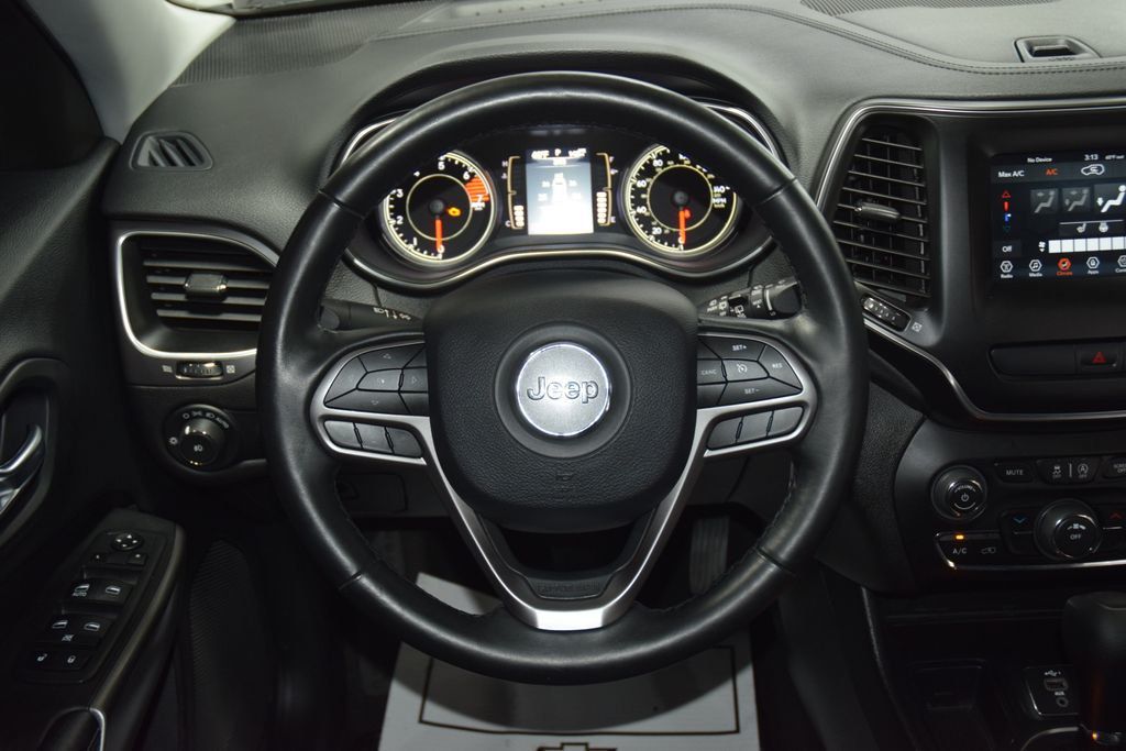 2019 Jeep Cherokee Latitude FWD - 23000741 - 31