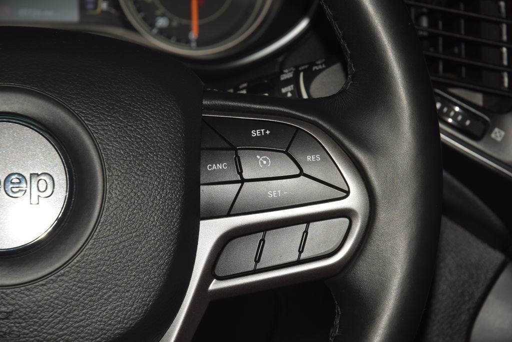 2019 Jeep Cherokee Latitude FWD - 23000741 - 33