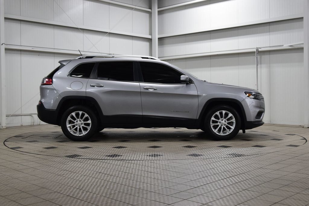2019 Jeep Cherokee Latitude FWD - 23000741 - 8