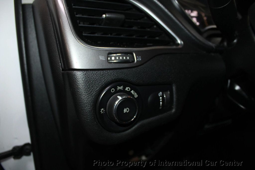 2019 Jeep Cherokee Latitude FWD - 22939710 - 12