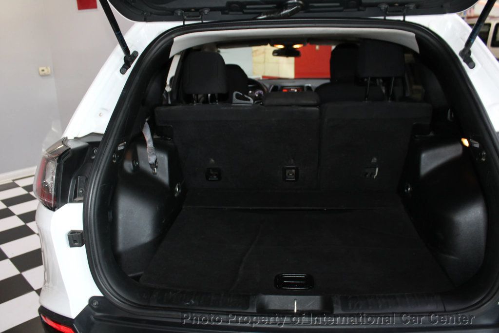 2019 Jeep Cherokee Latitude FWD - 22939710 - 21