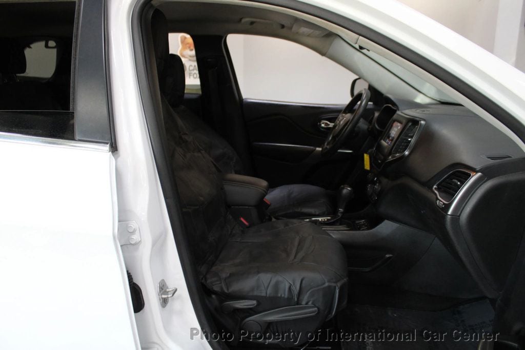 2019 Jeep Cherokee Latitude FWD - 22939710 - 27