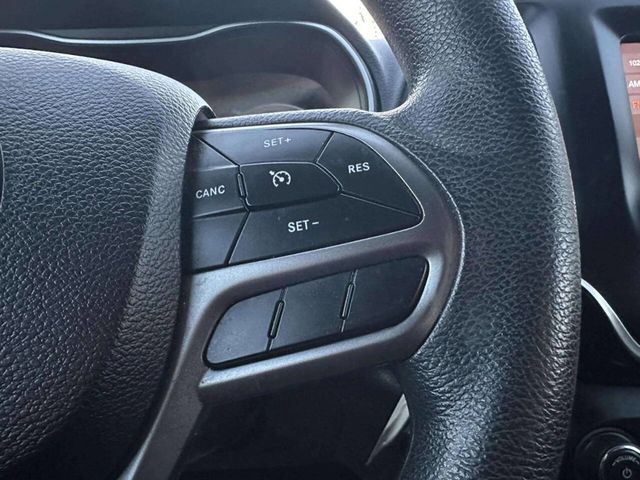 2019 Jeep Cherokee Latitude FWD - 22945844 - 23