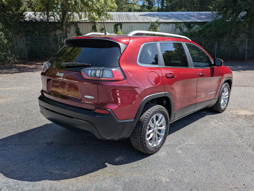 2019 Jeep Cherokee Latitude photo 3