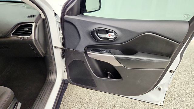2019 Jeep Cherokee Latitude FWD - 23093264 - 24