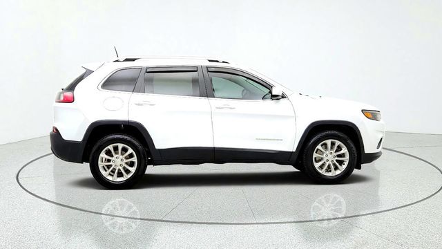 2019 Jeep Cherokee Latitude FWD w/ Heated Seats, Remote Start & Alloy Wheels - 23093264 - 3