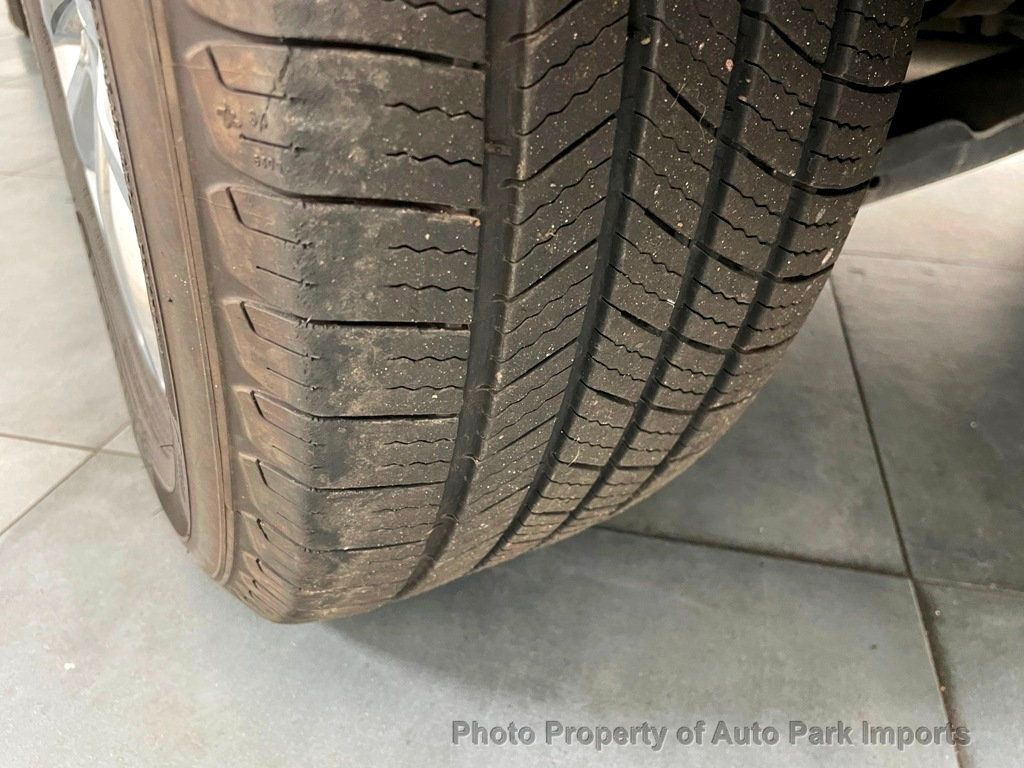 2019 Jeep Cherokee Latitude Plus 4x4 - 22027589 - 34