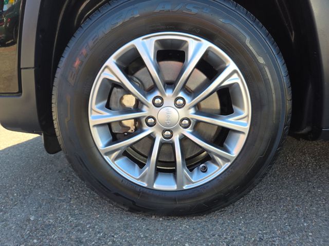 2019 Jeep Cherokee Latitude Plus 4x4 - 23019040 - 25
