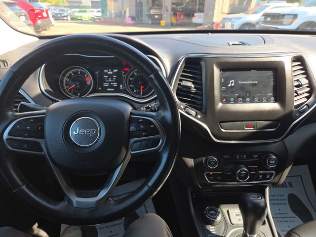 2019 Jeep Cherokee Latitude Plus 4x4 - 23019040 - 26