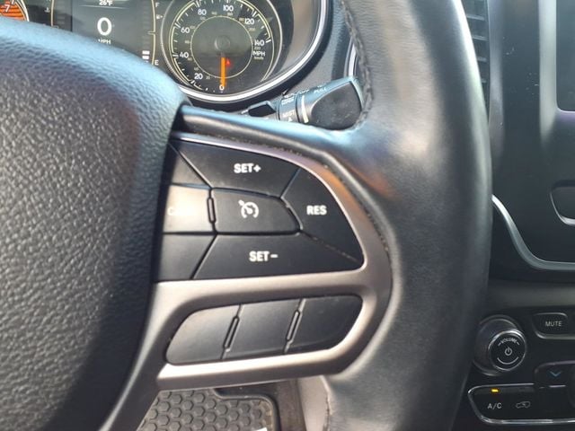 2019 Jeep Cherokee Latitude Plus 4x4 - 22989145 - 10