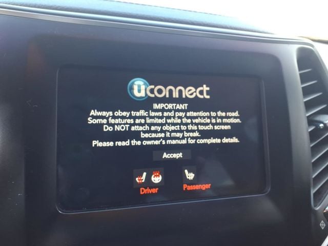 2019 Jeep Cherokee Latitude Plus 4x4 - 22989145 - 11