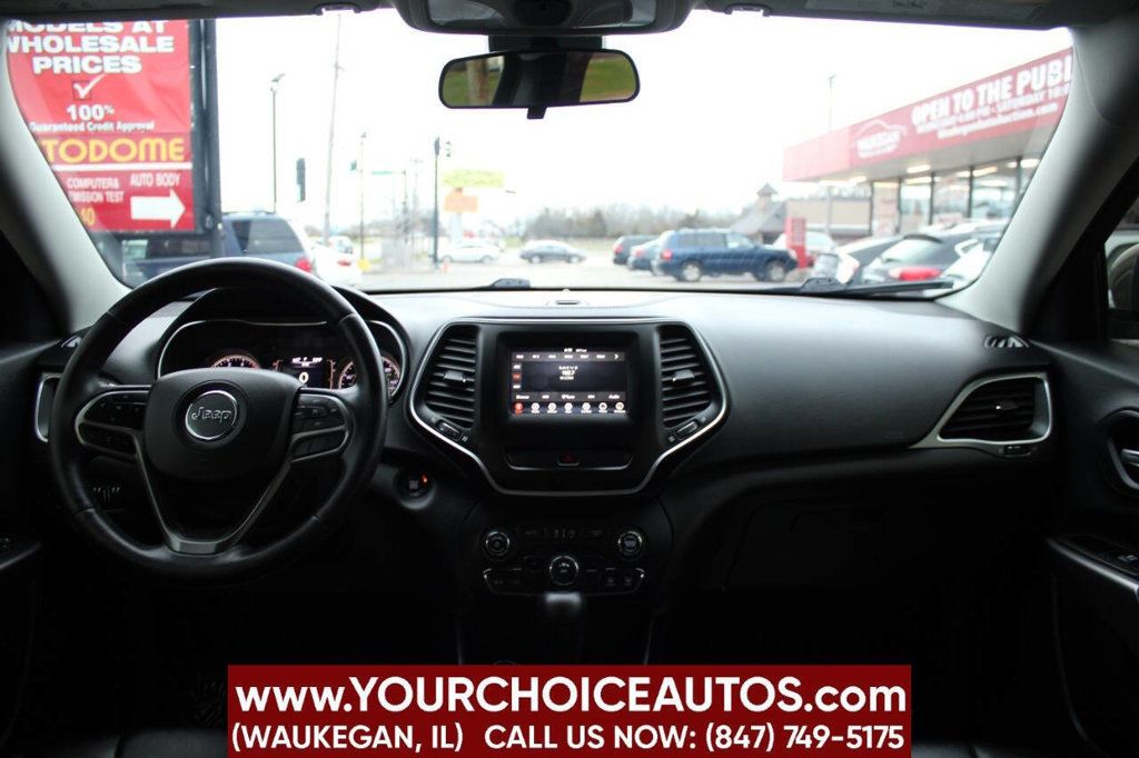 2019 Jeep Cherokee Latitude Plus 4x4 - 22833086 - 17