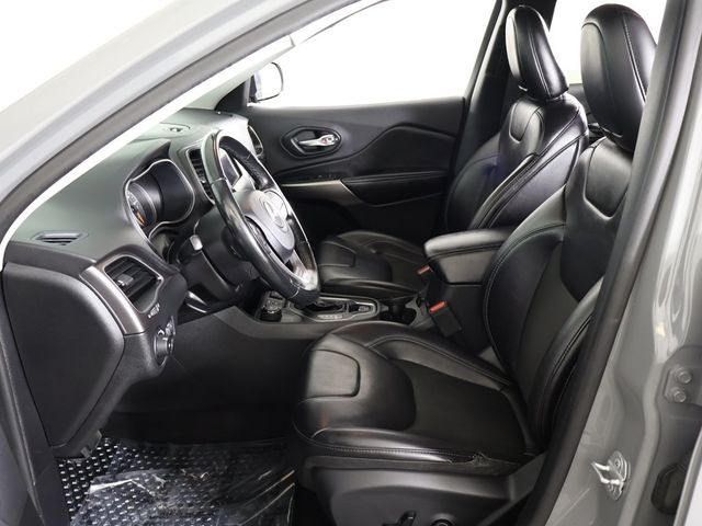 2019 Jeep Cherokee Latitude Plus 4x4 - 22941056 - 25