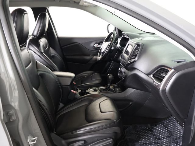 2019 Jeep Cherokee Latitude Plus 4x4 - 22941056 - 26