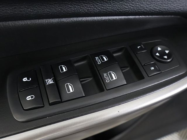 2019 Jeep Cherokee Latitude Plus 4x4 - 22941056 - 32