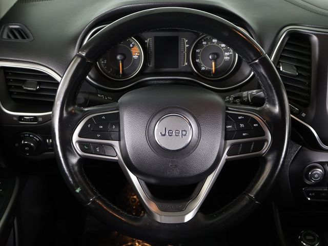 2019 Jeep Cherokee Latitude Plus 4x4 - 22941056 - 34