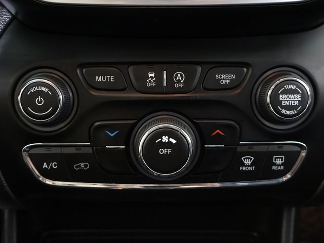 2019 Jeep Cherokee Latitude Plus 4x4 - 22941056 - 43