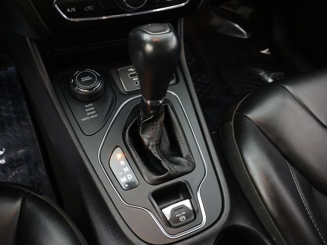 2019 Jeep Cherokee Latitude Plus 4x4 - 22941056 - 44