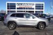 2019 Jeep Cherokee Latitude Plus 4x4 - 22955780 - 0
