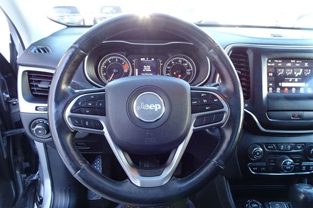 2019 Jeep Cherokee Latitude Plus 4x4 - 22955780 - 18