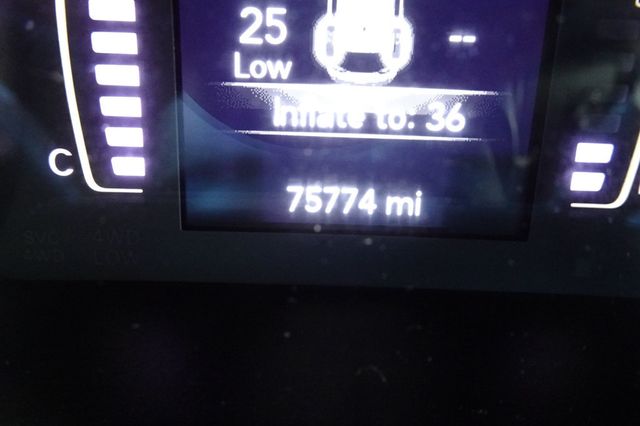 2019 Jeep Cherokee Latitude Plus 4x4 - 22955780 - 19