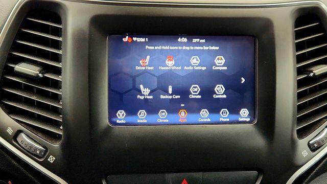 2019 Jeep Cherokee Latitude Plus 4x4 with Cold Weather Group - 22978501 - 15