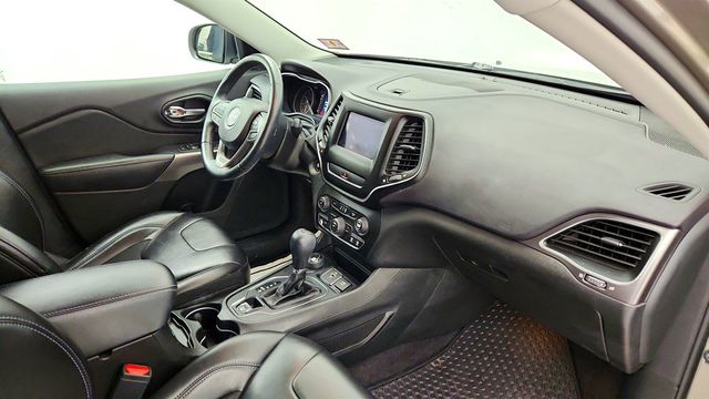 2019 Jeep Cherokee Latitude Plus 4x4 with Cold Weather Group - 22978501 - 21