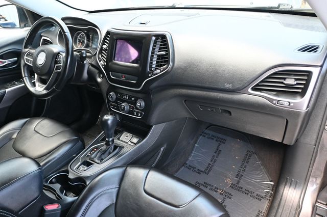 2019 Jeep Cherokee Latitude Plus FWD - 23033455 - 7
