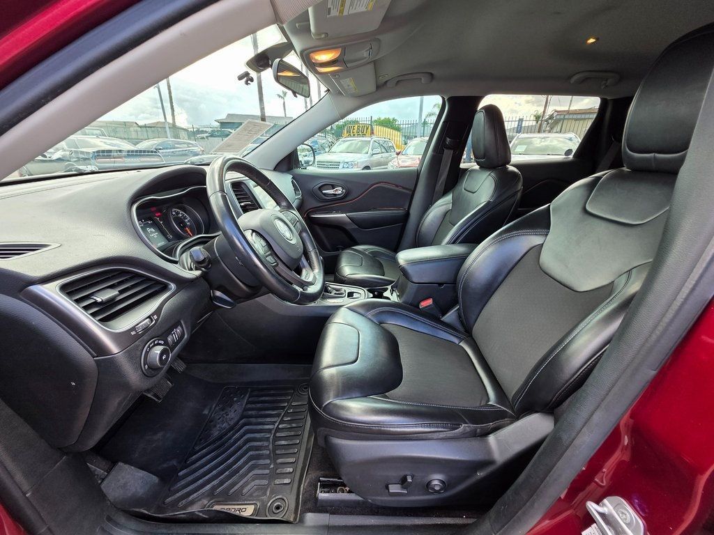 2019 Jeep Cherokee Latitude Plus FWD - 22929686 - 12