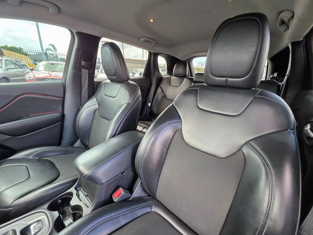 2019 Jeep Cherokee Latitude Plus FWD - 22929686 - 13