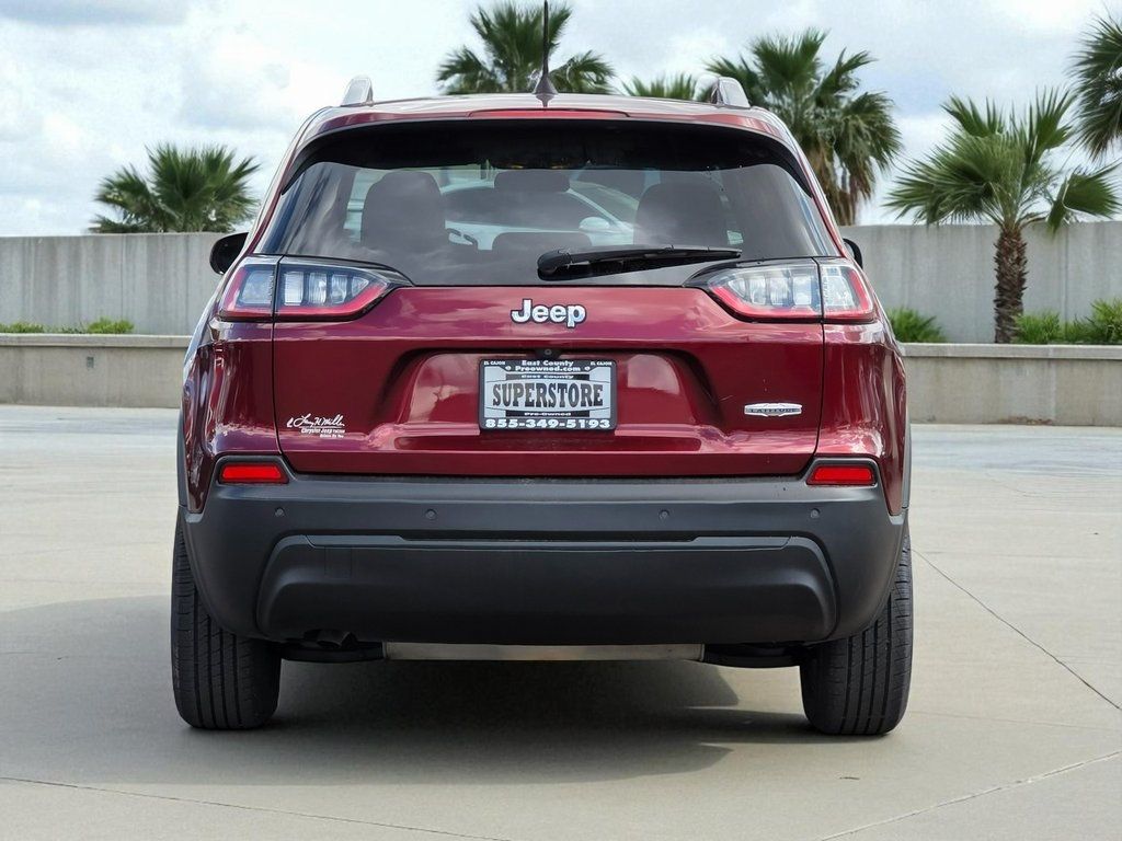 2019 Jeep Cherokee Latitude Plus FWD - 22929686 - 4
