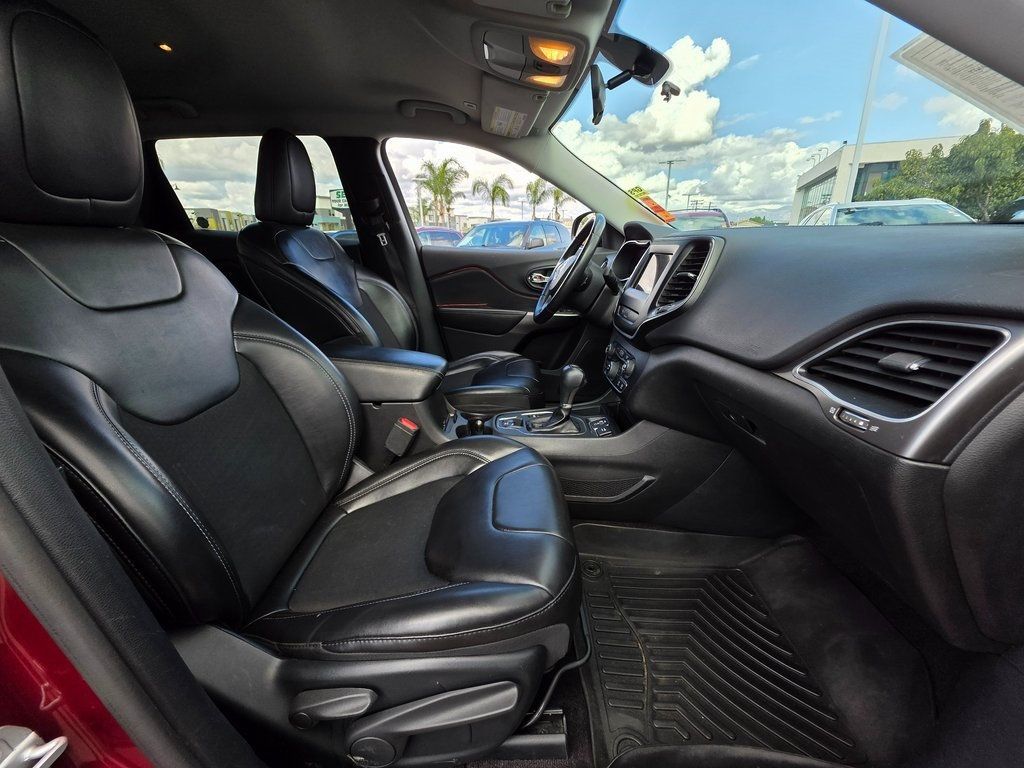 2019 Jeep Cherokee Latitude Plus FWD - 22929686 - 8