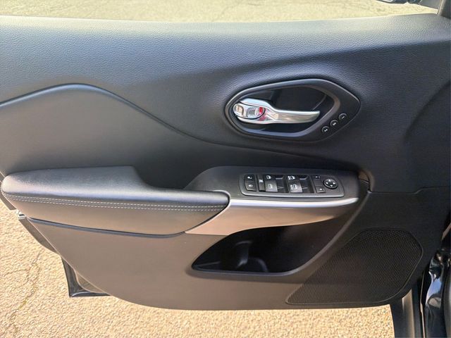 2019 Jeep Cherokee Limited 4x4 - 22987308 - 17