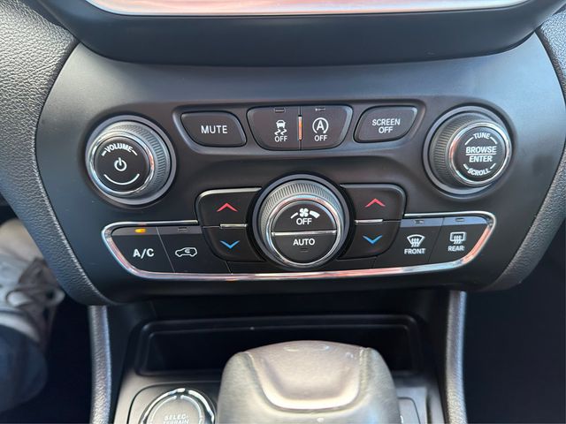 2019 Jeep Cherokee Limited 4x4 - 22987308 - 28