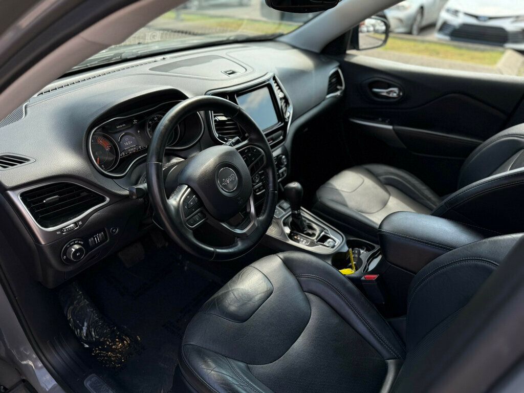 2019 Jeep Cherokee Limited photo 9