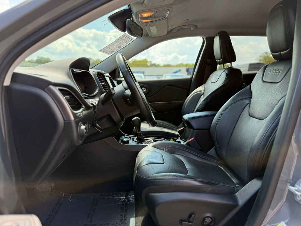 2019 Jeep Cherokee Limited photo 10