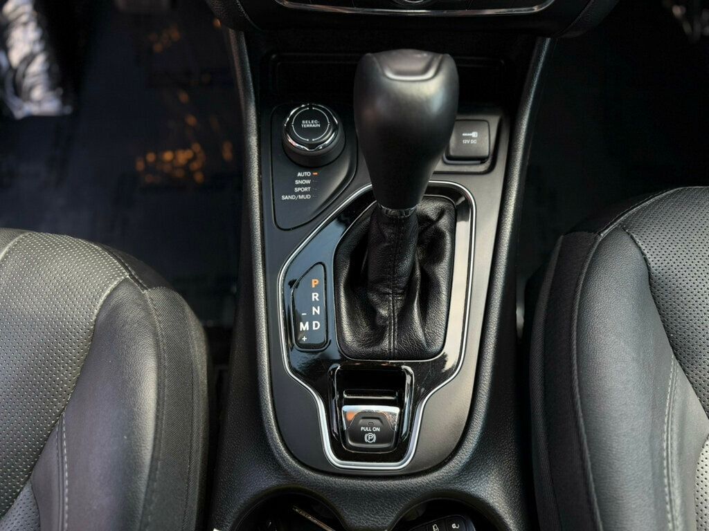 2019 Jeep Cherokee Limited photo 15