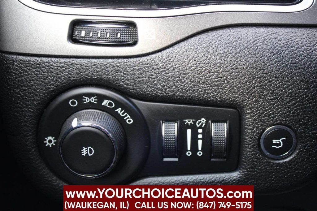 2019 Jeep Cherokee Limited 4x4 - 22875697 - 29