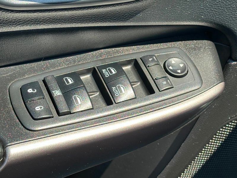 2019 Jeep Cherokee Limited 4x4 - 22901082 - 10