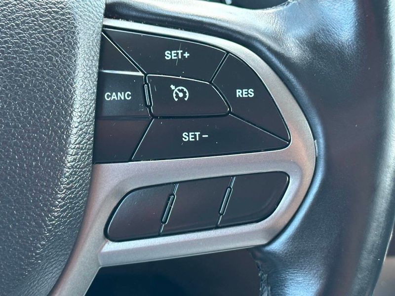 2019 Jeep Cherokee Limited 4x4 - 22901082 - 31