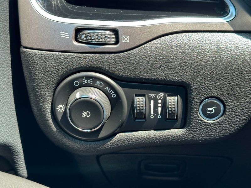 2019 Jeep Cherokee Limited 4x4 - 22901082 - 35