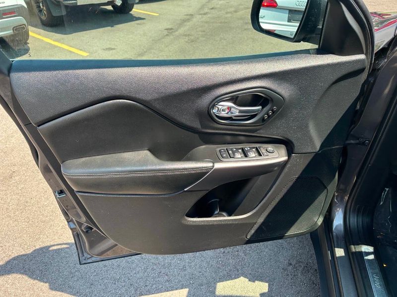 2019 Jeep Cherokee Limited 4x4 - 22901082 - 8