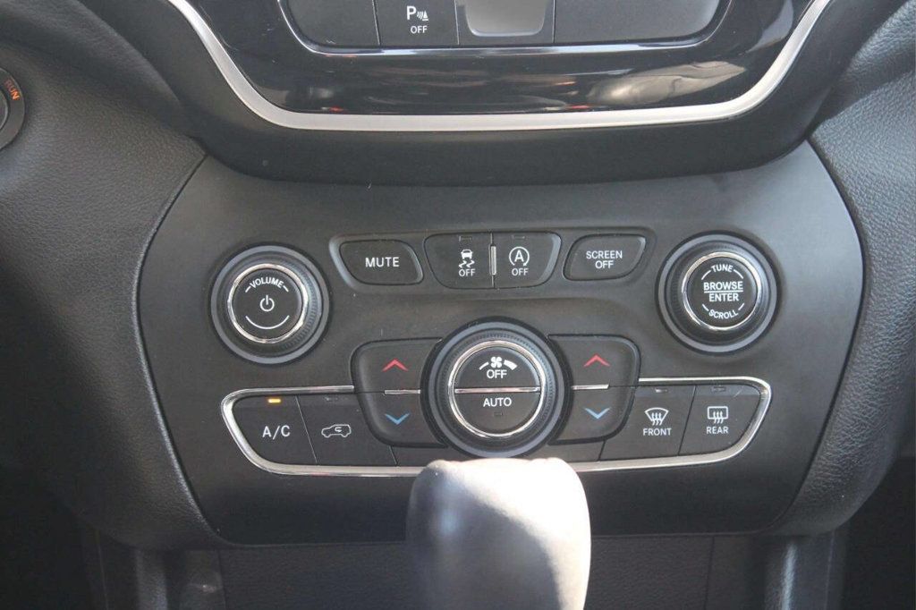 2019 Jeep Cherokee Limited 4x4 - 22927037 - 17